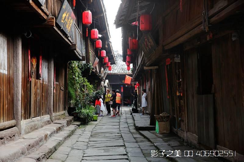 春晚第二次联排:杨幂魏大勋先后现身,宋轶背15万包一身大牌
